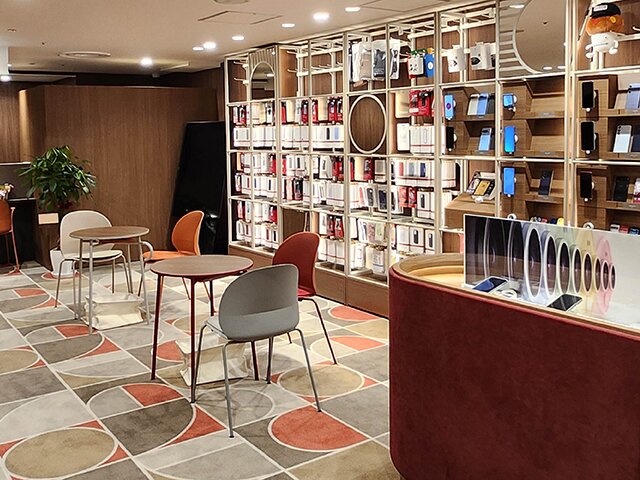 ドコモショップ横浜モアーズ店